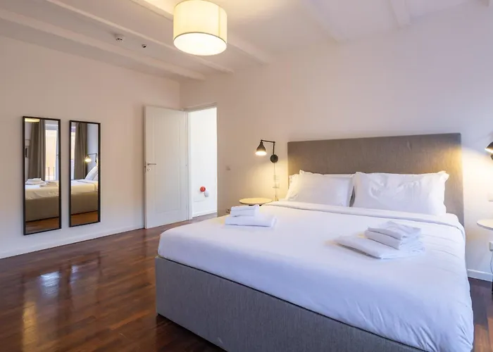 Palazzo Taverna 3* Roma