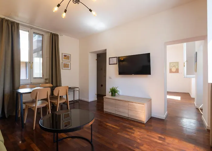 Palazzo Taverna 3* Roma