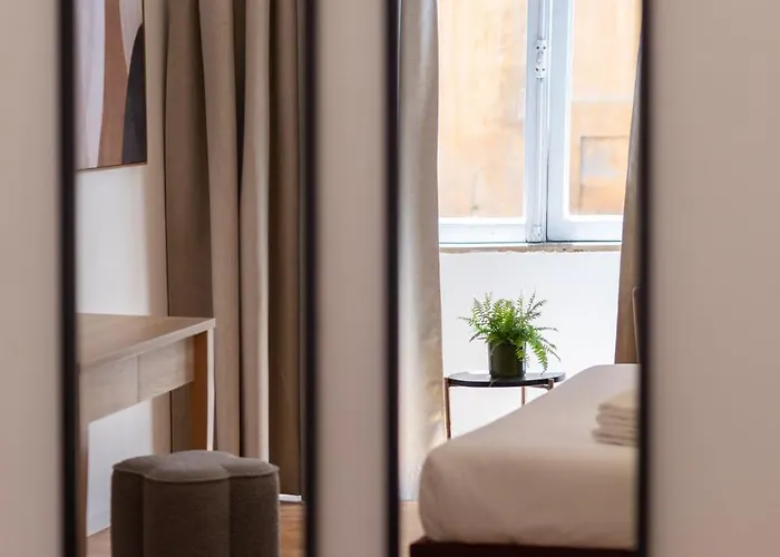 Palazzo Taverna 3* Roma