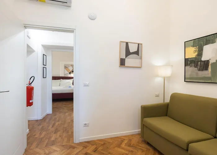 Palazzo Taverna 3*